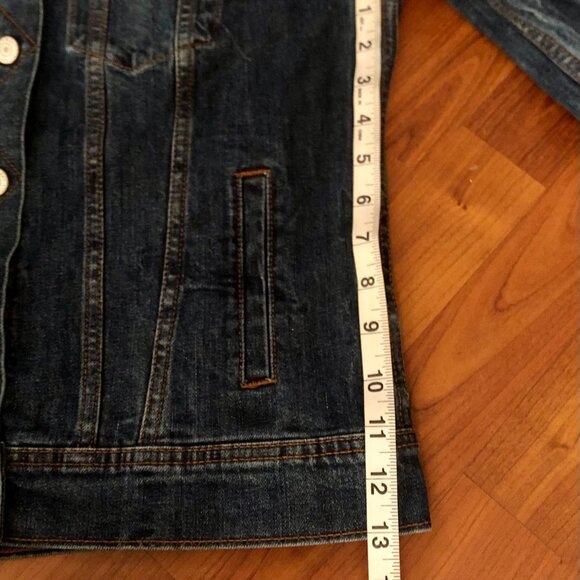 Women's Classic Jean Jacket - M - Picture 13 of 16